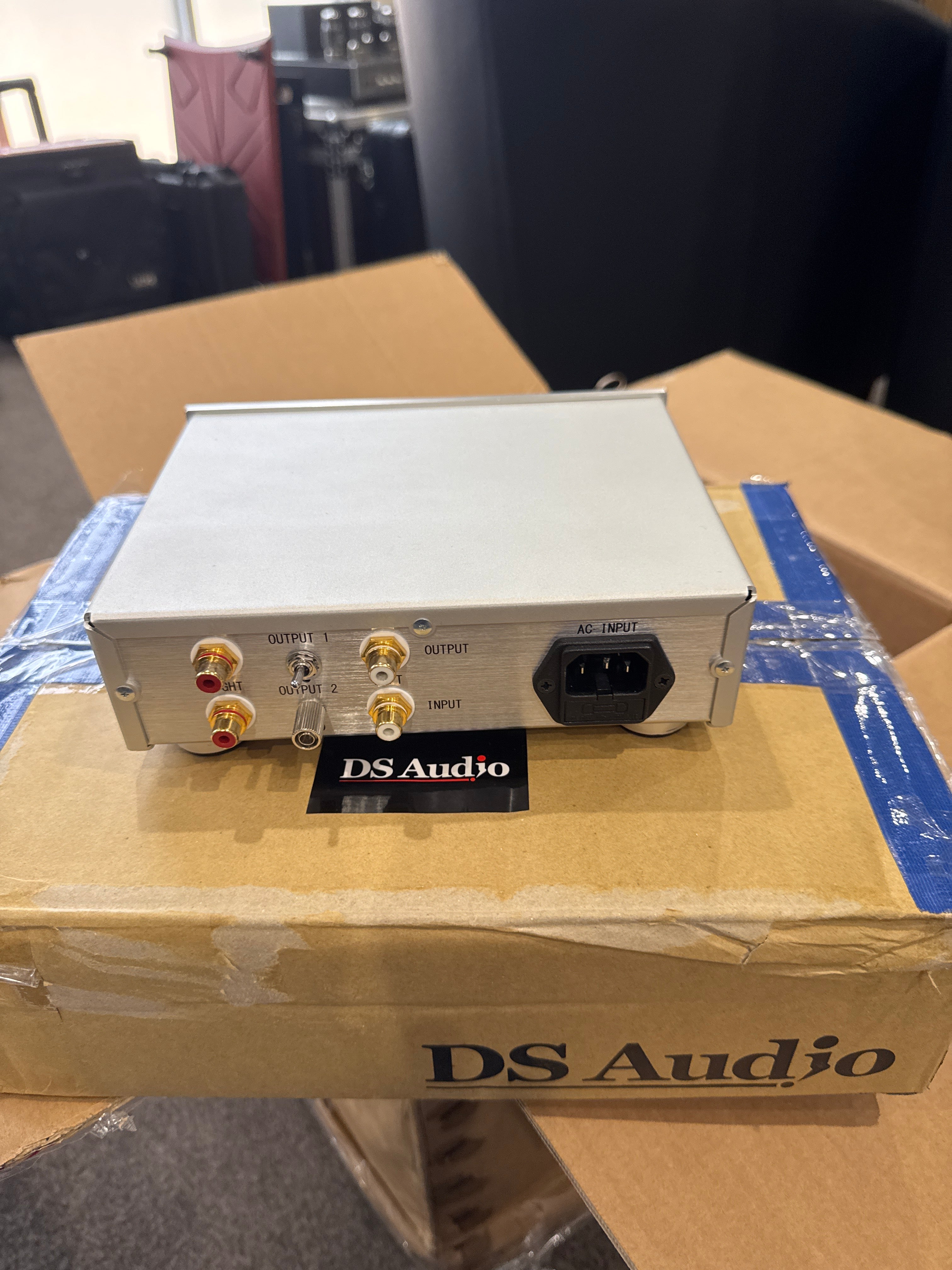 AMG Giro MkII Turntable Package – with 9W2 Tonearm &amp; DS Audio DSE1 Cartridge (Trade-In)