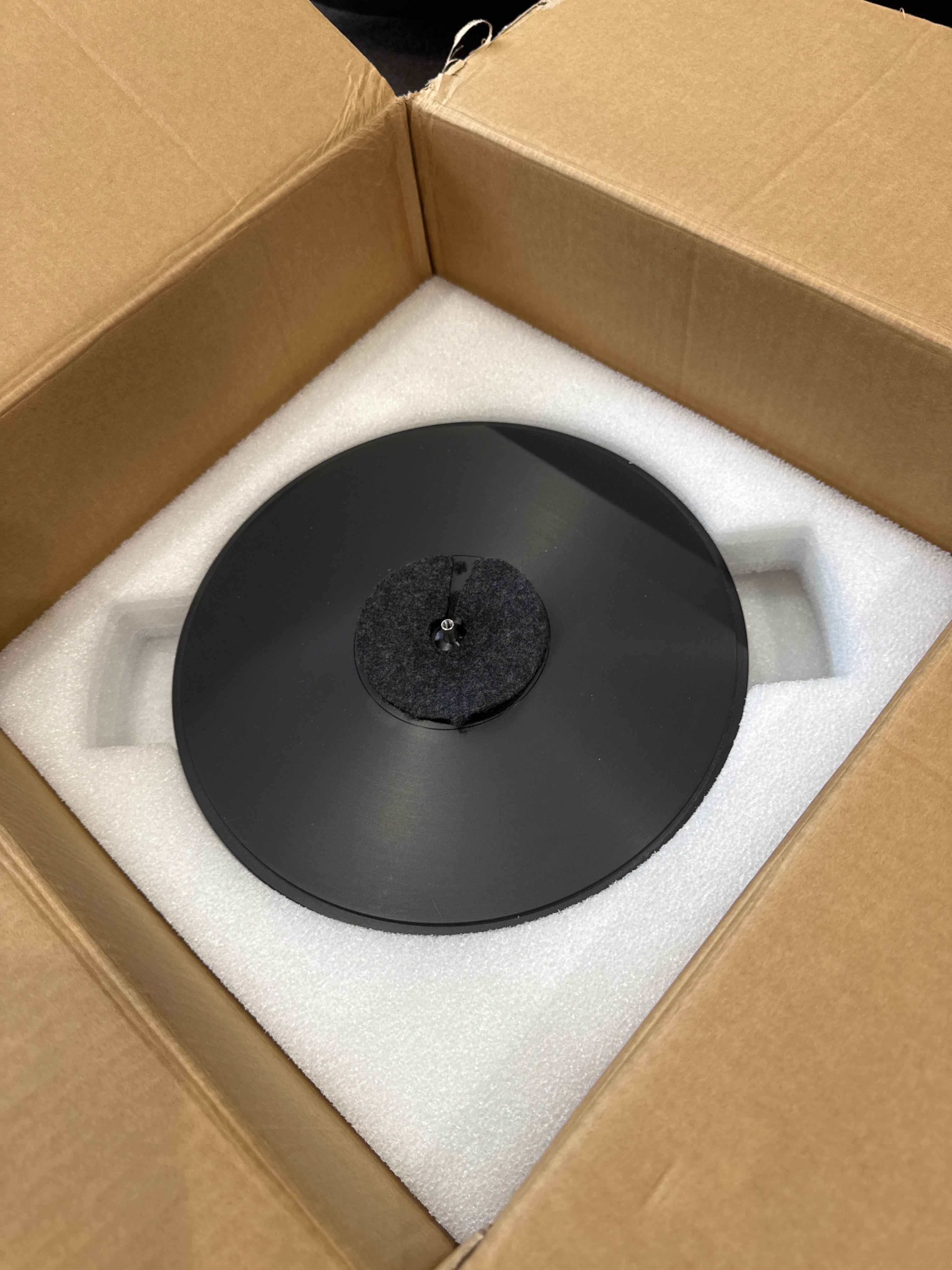 AMG Giro MkII Turntable Package – with 9W2 Tonearm &amp; DS Audio DSE1 Cartridge (Trade-In)