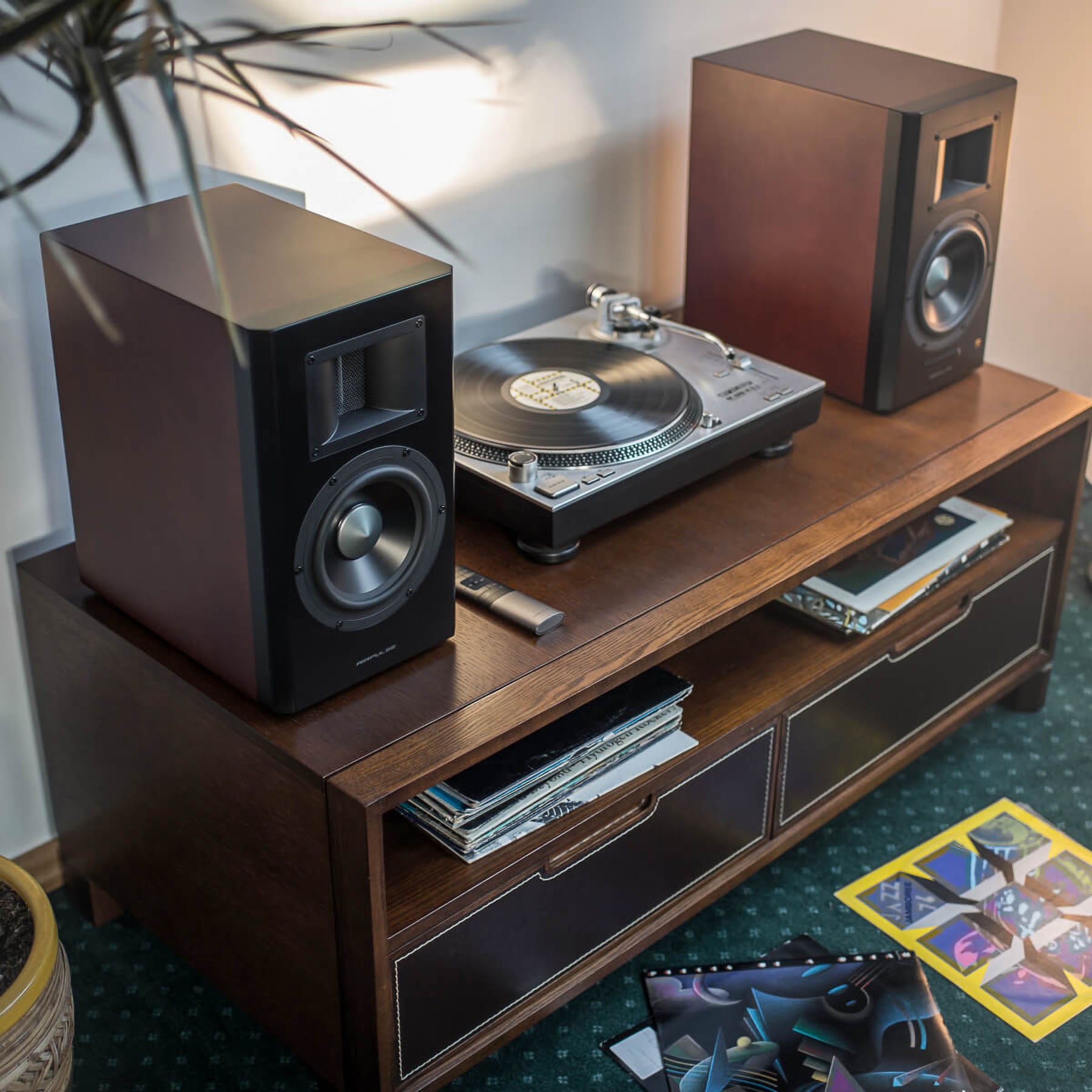 Airpulse A300 Active Speaker System (pair) - Cherry Wood [Ex-display]