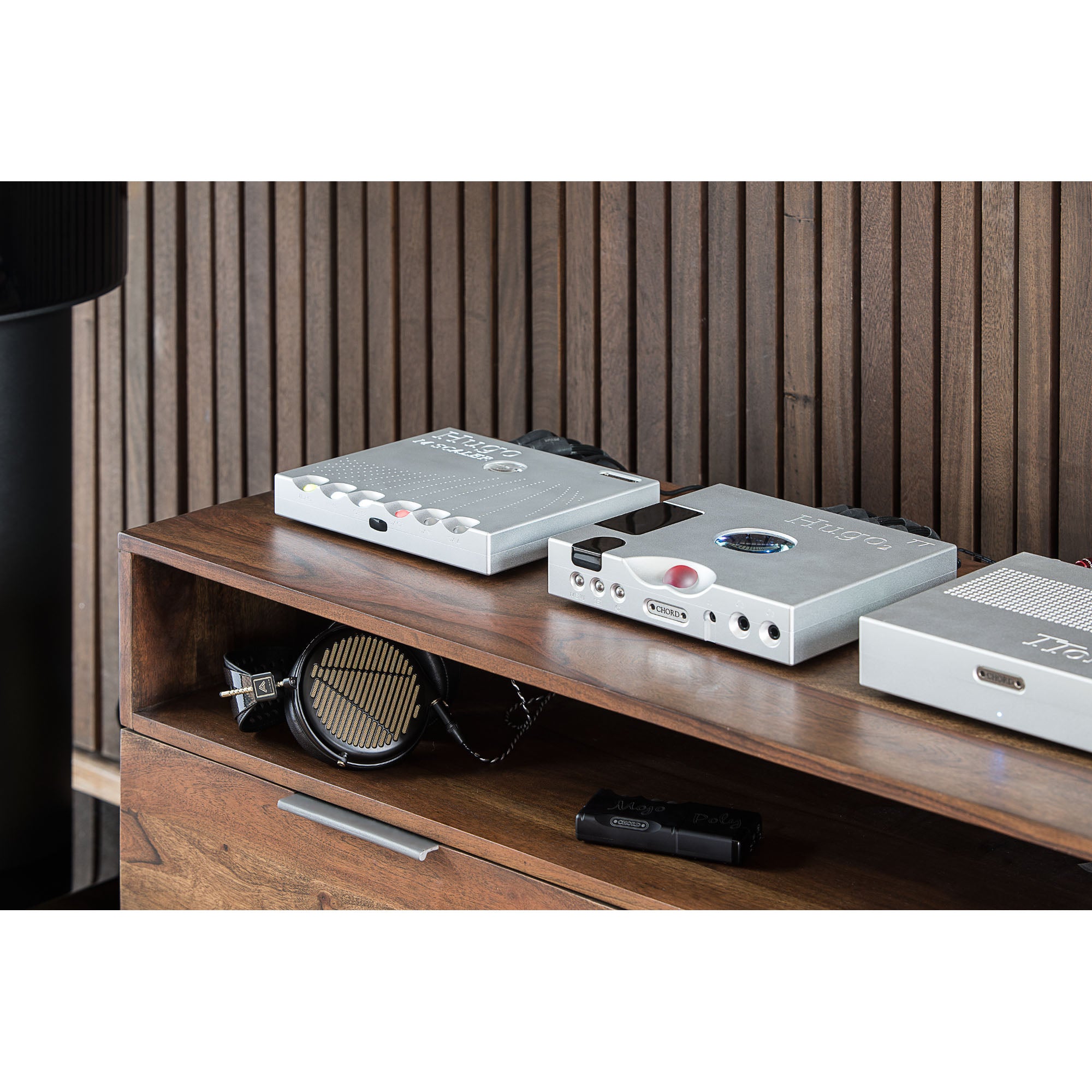 Chord Hugo M Scaler Standalone 1M-tap Digital Upscaling Device - Silver [Trade-in]