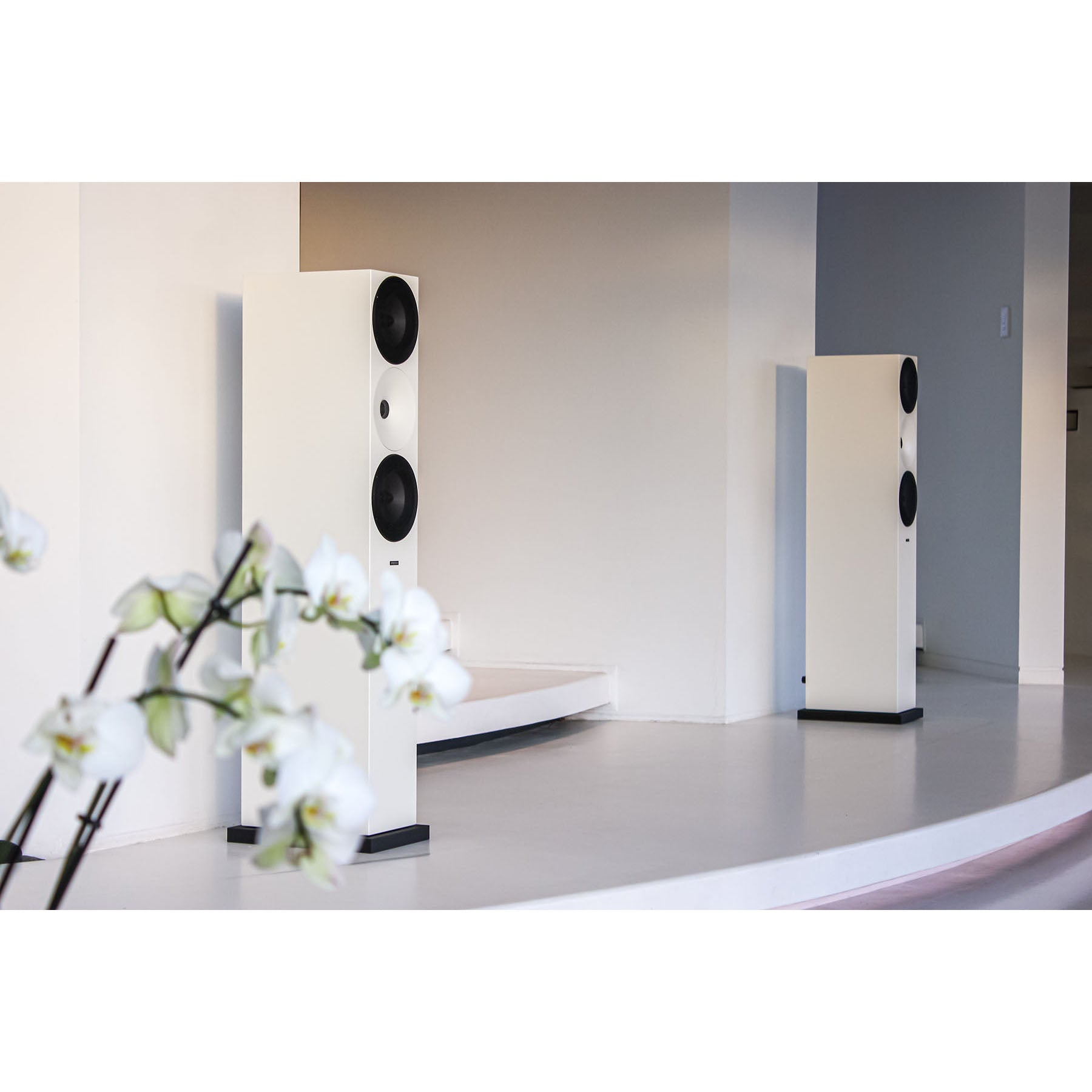 Amphion Argon7LS Floorstanding Speakers (pair) - Standard White [Ex-display]
